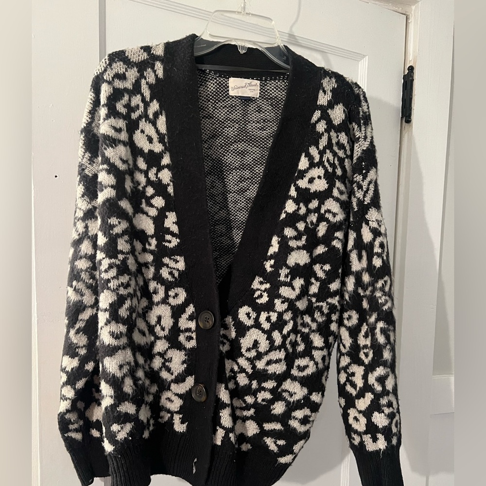 Cardigan  Universal Threads. Size Large.